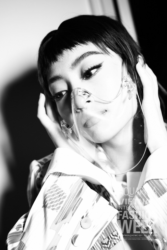 Ảnh hậu trường đẹp không tì vết của các hoa hậu Đỗ Thị Hà, Thùy Linh, Tiểu Vy - 7