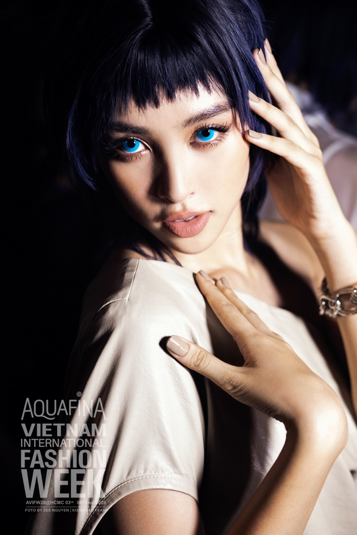 Ảnh hậu trường đẹp không tì vết của các hoa hậu Đỗ Thị Hà, Thùy Linh, Tiểu Vy - 5