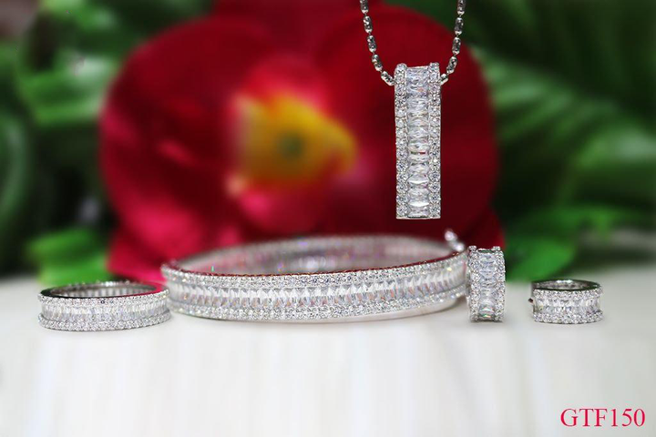 Kim cương - 'Vũ khí' thượng hạng giúp nâng tầm vẻ đẹp đẳng cấp - 1