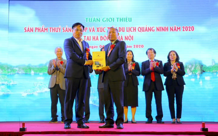 Những sản phẩm thủy sản nổi tiếng Quảng Ninh xuất hiện tại Hà Nội - 4