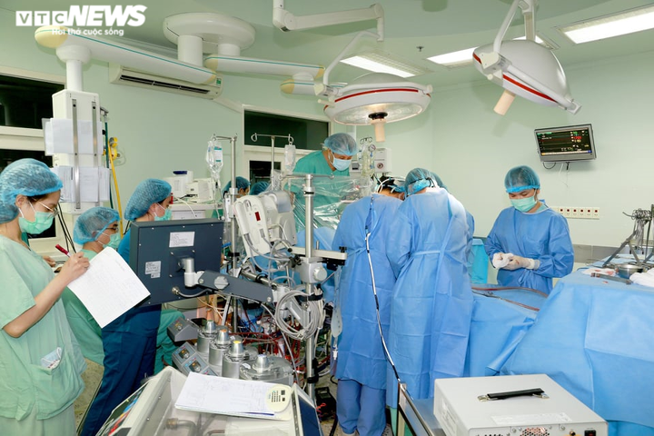 Hành trình đặc biệt mang trái tim vượt nghìn kilomet cứu người đàn ông ở Huế - 1