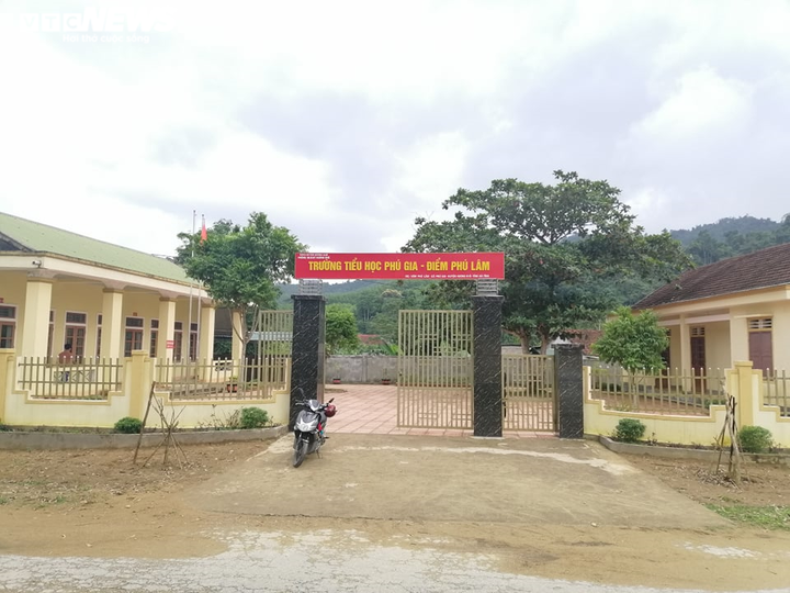 Báo VTC News bàn giao công trình lớp học ở Hà Tĩnh do Quỹ Thiện Tâm tài trợ - 2