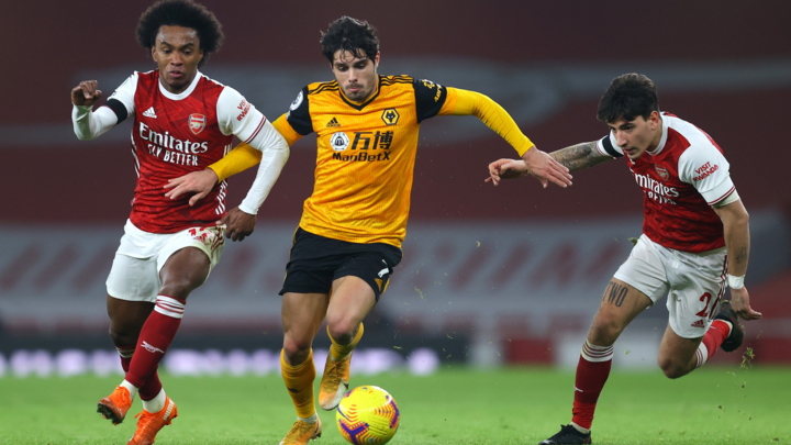 Totteham vs Arsenal: Mourinho lại đánh bại 'Pháo thủ'? - 1