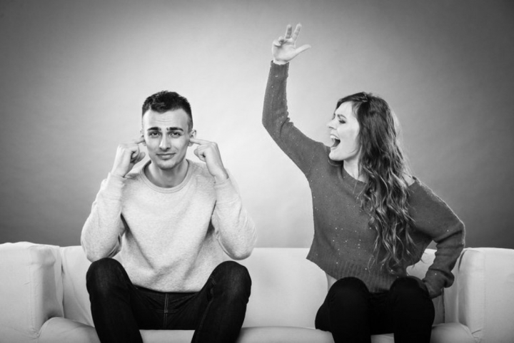 10 câu nói gây 'sát thương' khiến bạn đời đau đớn - 2