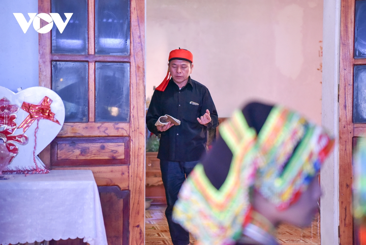 Ảnh đám cưới độc đáo của người Dao: Cô dâu chú rể không thấy mặt nhau - 7