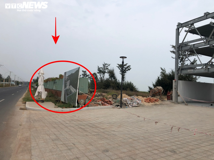 Lan Rừng Resort ngang nhiên lấn biển, đổ bê tông chặn đường ra biển của ngư dân - 6