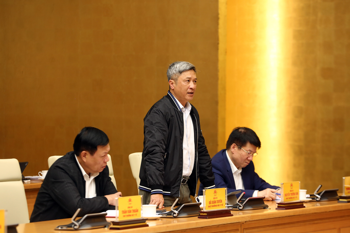 Phó Thủ tướng: Tình huống lây nhiễm COVID-19 ở TP.HCM cơ bản được kiểm soát - 2