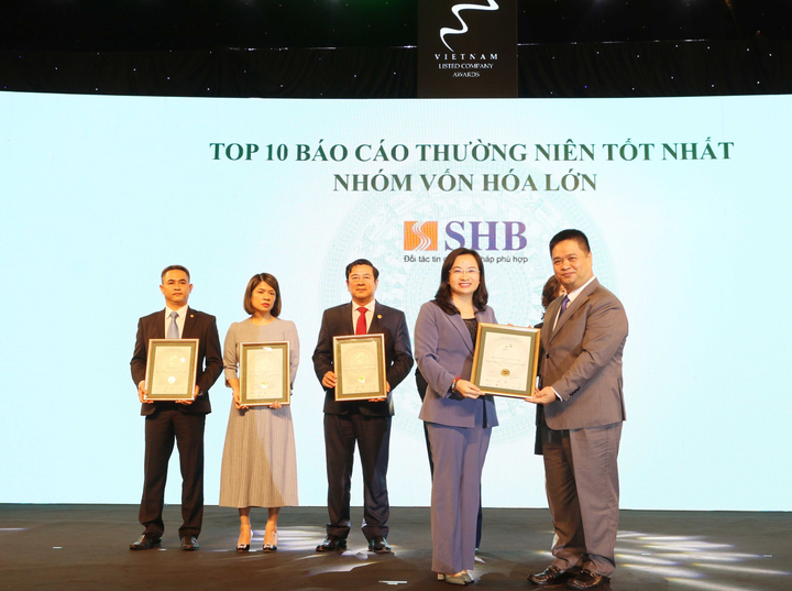 SHB lọt Top 10 Doanh nghiệp vốn hóa lớn có báo cáo thường niên tốt nhất 2020 - 1