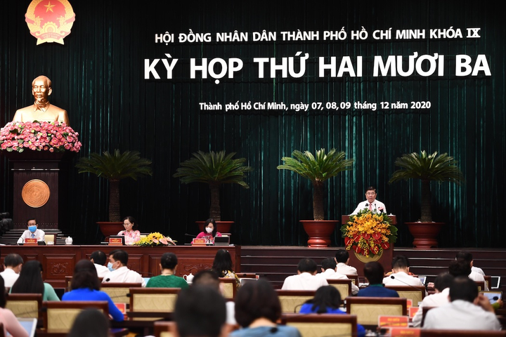 Chủ tịch TP.HCM Nguyễn Thành Phong: Dịch COVID-19 đã cơ bản được kiểm soát - 2