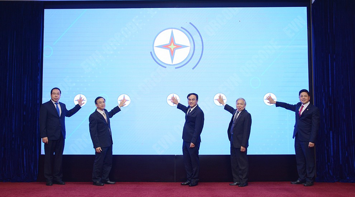 EVN công bố triển khai hóa đơn tiền điện ứng dụng QR code - 1