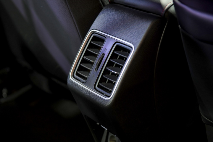 Honda City thế hệ thứ 5: Mạnh mẽ, cá tính - 10