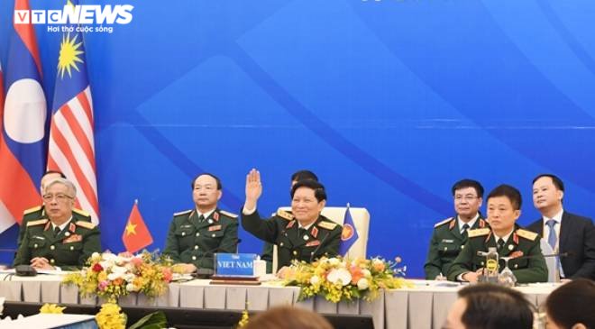 ADMM+ 2020 ủng hộ duy trì hòa bình, tự do hàng hải ở Biển Đông - 2