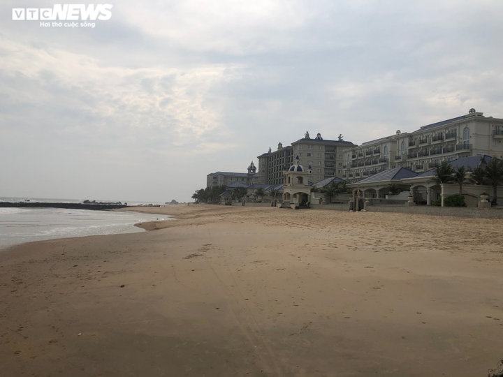 Ảnh: Nhiều khu nghỉ dưỡng xây tường chắn lối ra biển của dân Bà Rịa - Vũng Tàu - 5