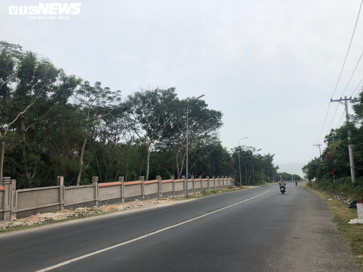 Ảnh: Nhiều khu nghỉ dưỡng xây tường chắn lối ra biển của dân Bà Rịa - Vũng Tàu - 4