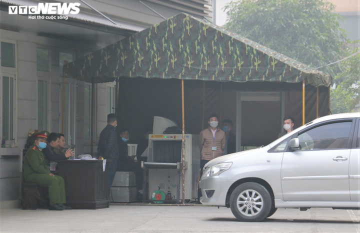 An ninh thắt chặt tại phiên tòa xét xử ông Nguyễn Đức Chung và 3 đồng phạm - 2