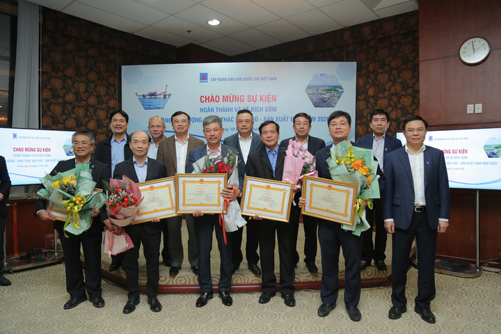 Nỗ lực vượt 'khủng hoảng kép', Petrovietnam về đích sớm 3 chỉ tiêu quan trọng - 4