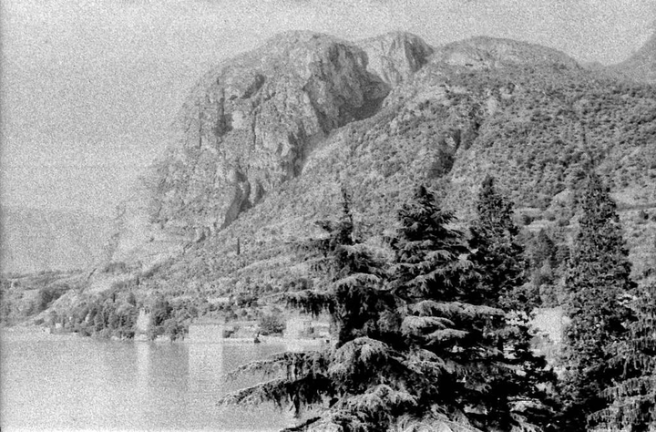 Dân mạng thế giới lao vào tìm kiếm cô gái trong cuộn phim 70 năm trước - 15