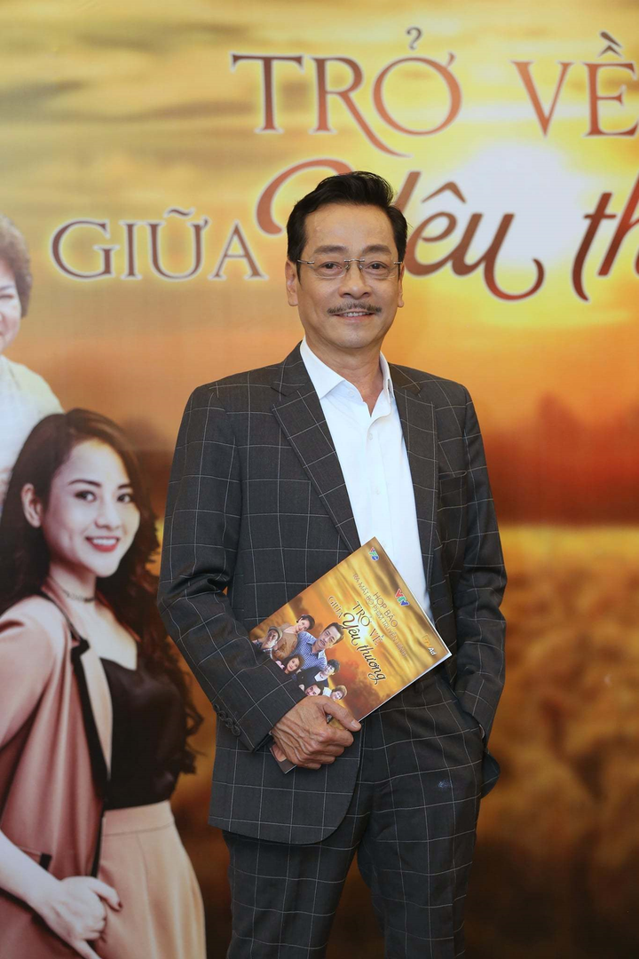 NSND Hoàng Dũng: 'Tôi bị viêm cơ, nhiều đêm chỉ ngủ được 2 tiếng' - 1