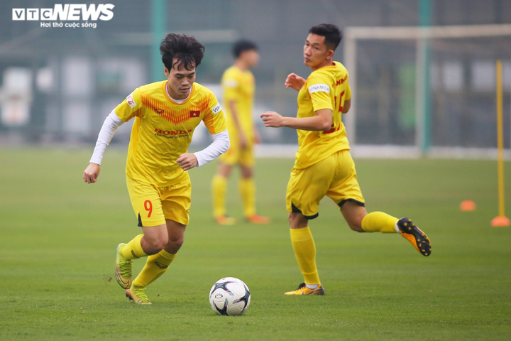 HLV Park Hang Seo đặt yêu cầu cao, làm mới tuyển Việt Nam - 1