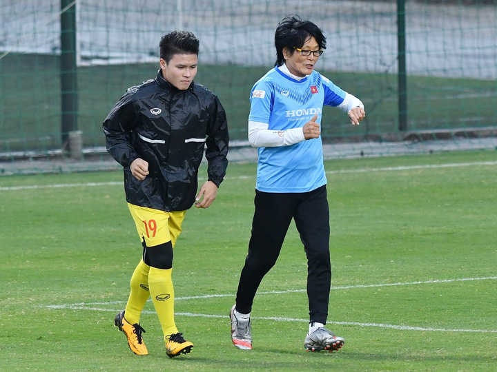 Bác sĩ Choi bác tin Quang Hải gặp chấn thương khi tập trung tuyển Việt Nam - 1