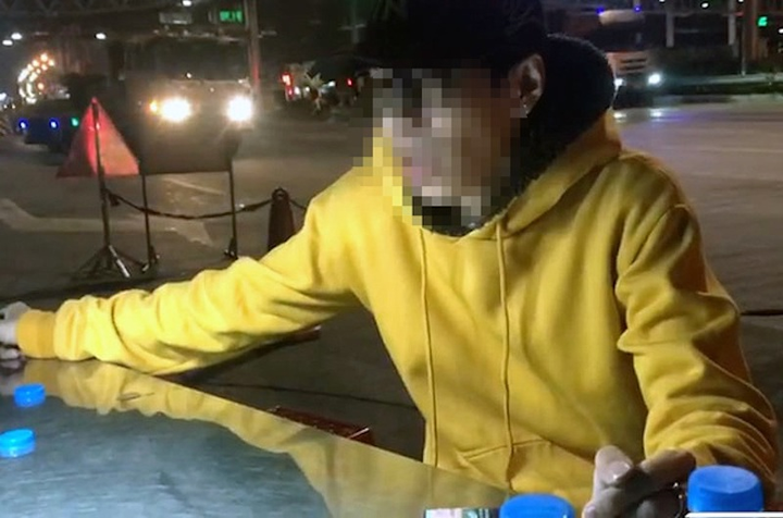 Bị phát hiện dương tính ma tuý, tài xế Lexus nói 'hút thuốc lào nhầm sang cỏ Mỹ' - 1