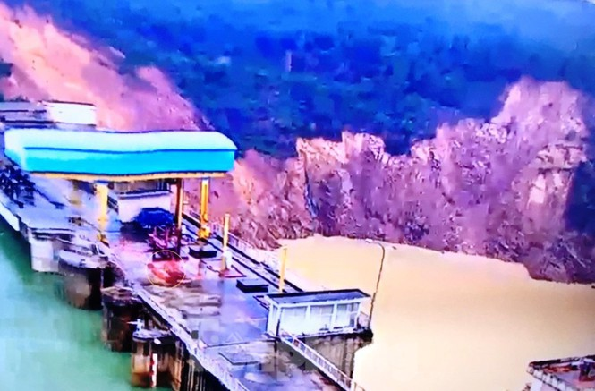 Thừa Thiên - Huế: Yêu cầu thủy điện vừa xảy ra sạt lở phía hạ lưu xả tràn - 3