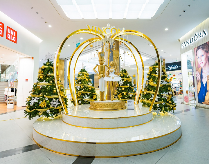Thế giới cổ tích nhiệm màu qua không gian Giáng sinh tại Vincom - 4