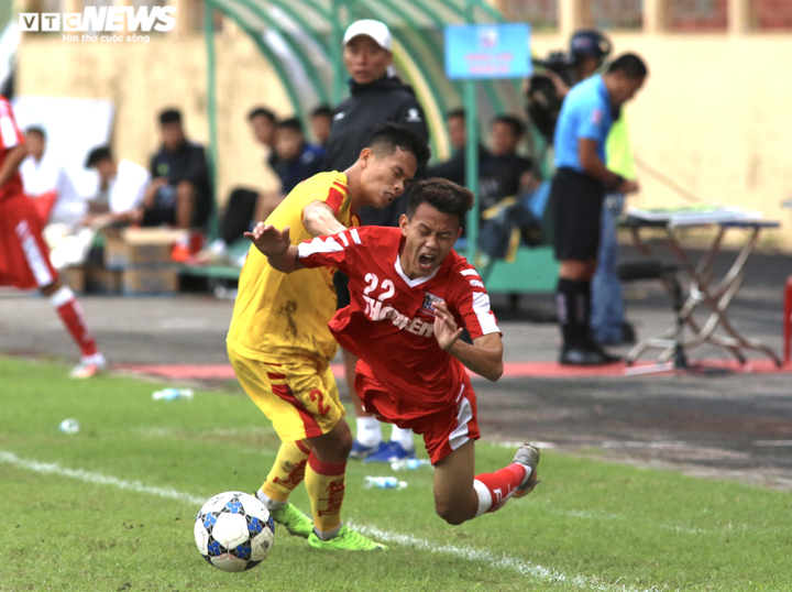 Dàn sao đá V-League mờ nhạt, U21 Nam Định thua cay đắng trước U21 SLNA - 5