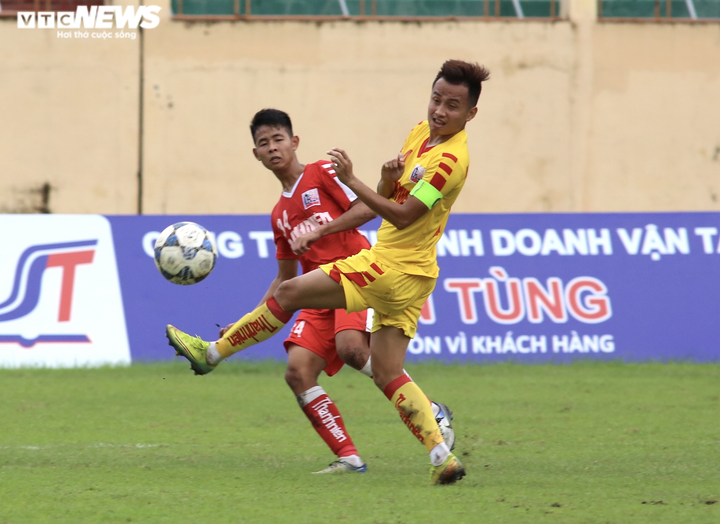 Dàn sao đá V-League mờ nhạt, U21 Nam Định thua cay đắng trước U21 SLNA - 7