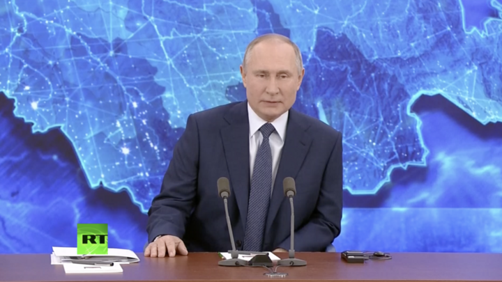 Tổng thống Putin nói sẽ sớm tiêm vaccine COVID-19 - 1