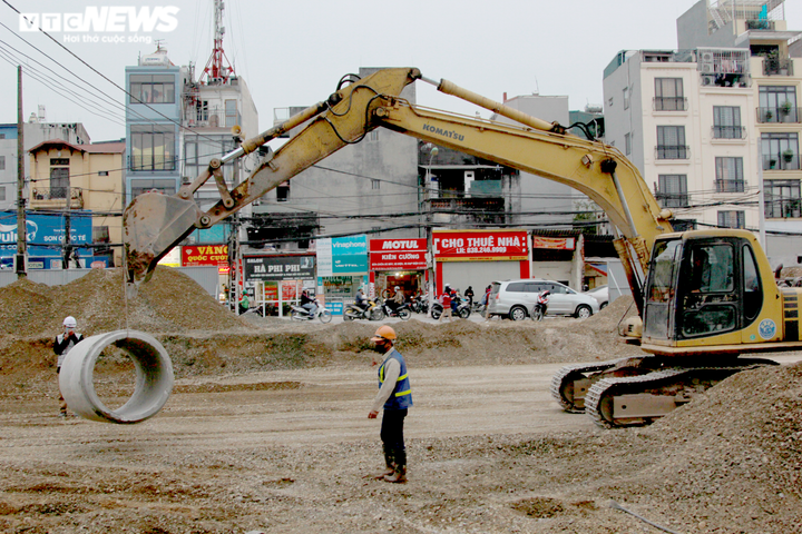 Công nhân cấp tập hoàn thành mở rộng đường vành đai 2 trước Tết Nguyên đán - 3