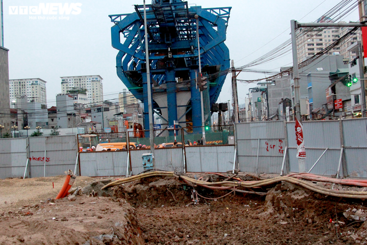 Công nhân cấp tập hoàn thành mở rộng đường vành đai 2 trước Tết Nguyên đán - 10