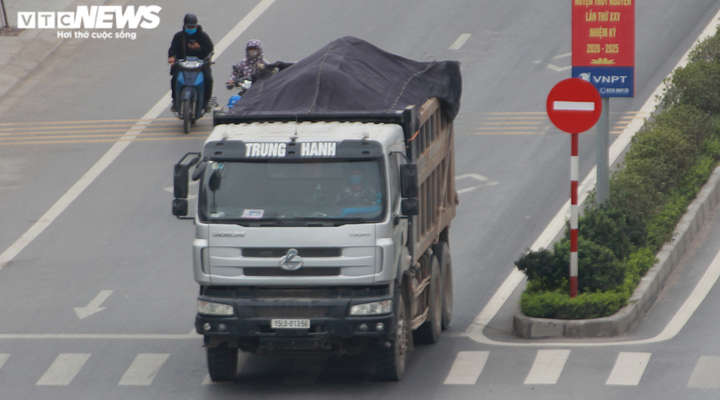 Những đoàn xe tải cơi nới thành thùng tung hoành trên tỉnh lộ ở Hải Phòng - 9