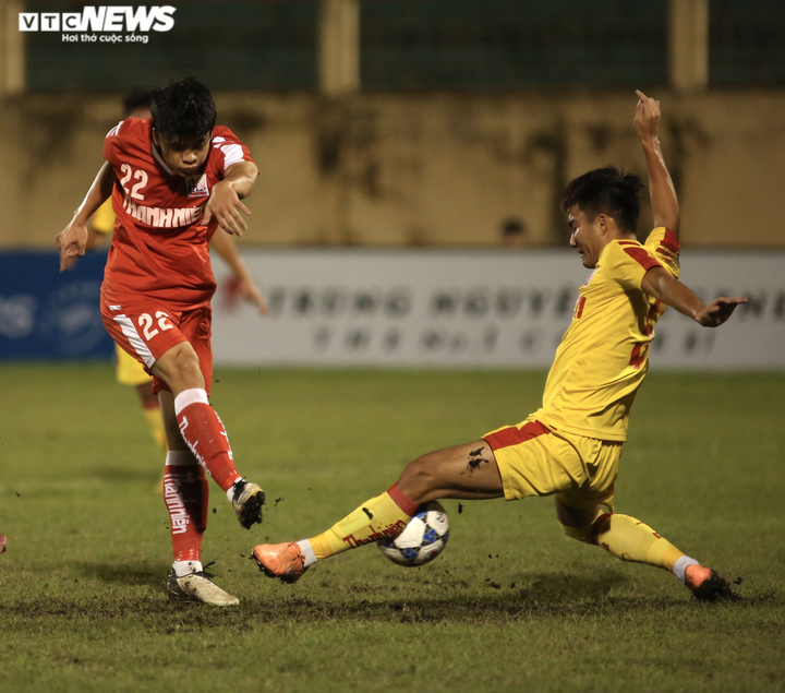 HLV Thạch Bảo Khanh rạng rỡ trong lần đầu vô địch quốc gia cùng U21 Viettel - 6