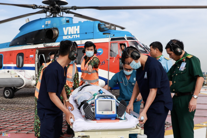 Sân bay cấp cứu bằng trực thăng đầu tiên ở Việt Nam đi vào hoạt động - 7