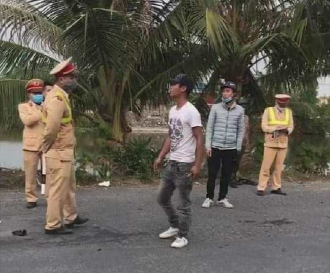 Nam thanh niên thách thức 'đủ chưa anh': Trình diện công an, xin lỗi nạn nhân - 1