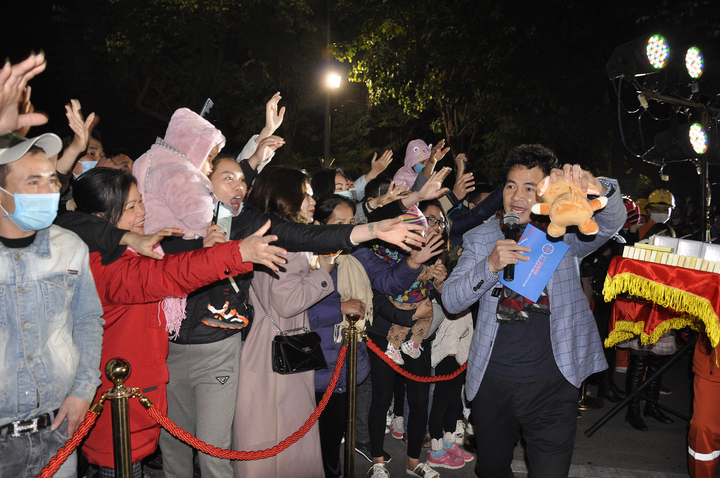 'Điện' với 'dân' đã gần với nhau thế nào? - 6