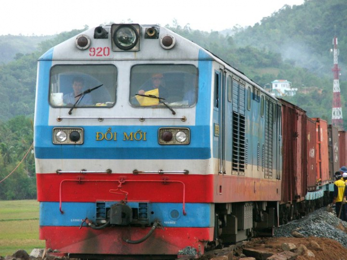 Đường sắt giảm nửa giá vé, từ Hà Nội đi TP.HCM còn 450.000 đồng - 1