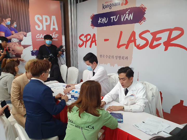 Cùng Phi Thanh Vân, Tiểu Vy khám phá bệnh viện thẩm mỹ 5 sao tại Sài Gòn - 3