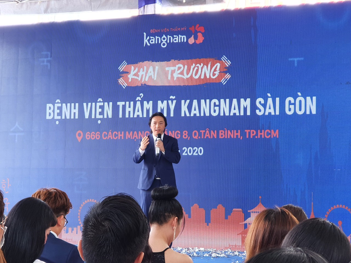 Cùng Phi Thanh Vân, Tiểu Vy khám phá bệnh viện thẩm mỹ 5 sao tại Sài Gòn - 5