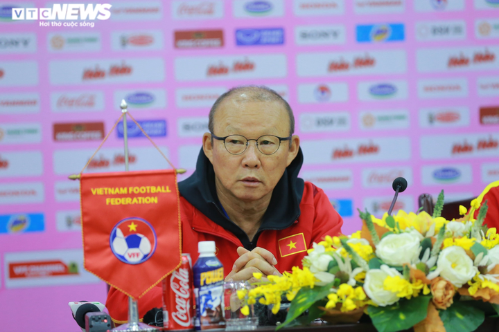 'ĐTQG Việt Nam chưa chắc thắng được U22 Việt Nam' - 1