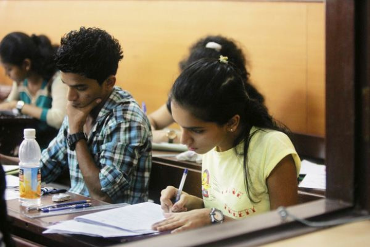 Những kỳ thi khó nhất thế giới, thí sinh chịu áp lực lớn khi làm bài - 4