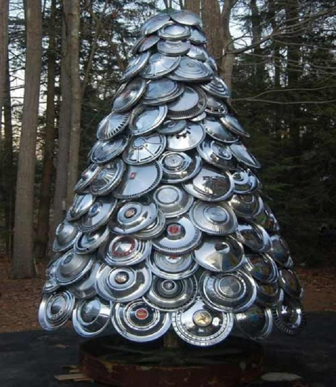 Ảnh: Những cây thông Noel 'lầy lội' chọc người xem phá lên cười - 14