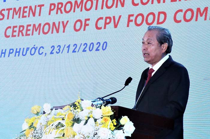 Bình Phước trao giấy chứng nhận đầu tư 2 tỷ USD cho 35 doanh nghiệp - 1