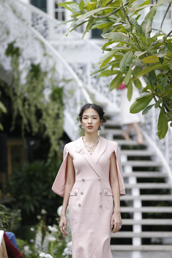 Tuyết Trang làm giám khảo cuộc thi 'Hoa khôi Sinh viên Việt Nam' - 2