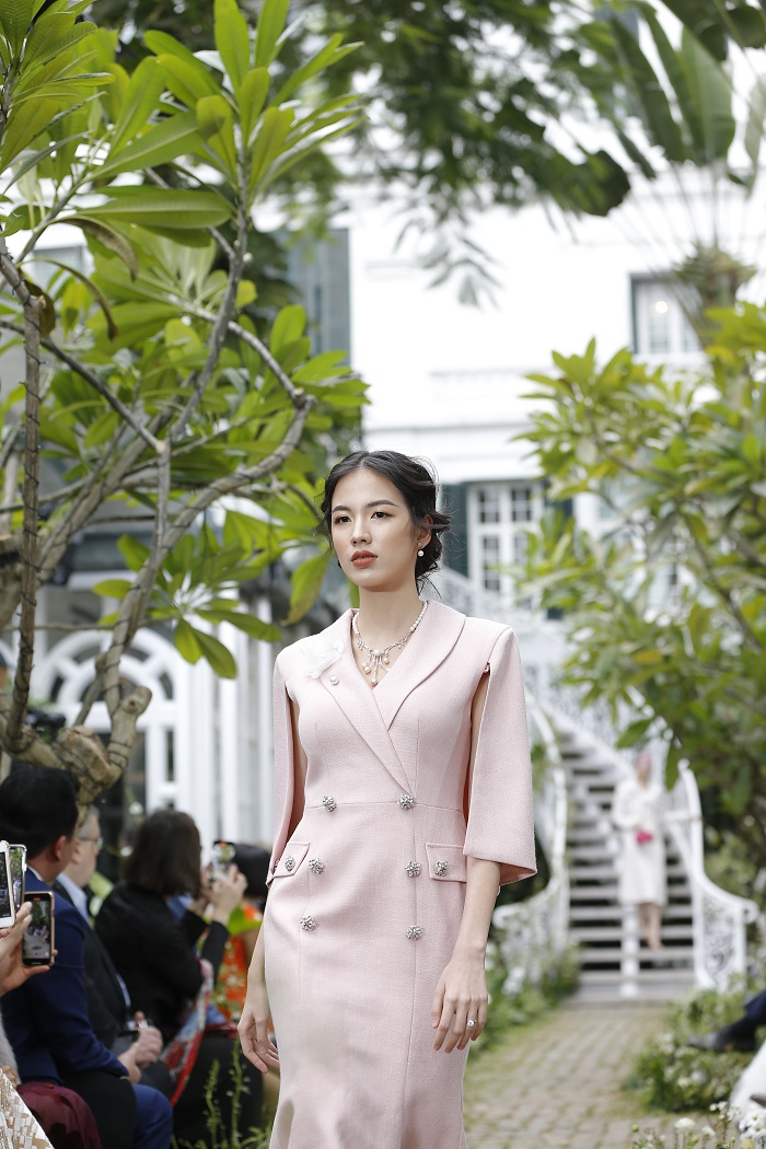 Tuyết Trang làm giám khảo cuộc thi 'Hoa khôi Sinh viên Việt Nam' - 4