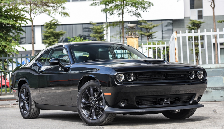 Chi tiết Dodge Challenger GT 2020 đầu tiên tại Việt Nam - 1