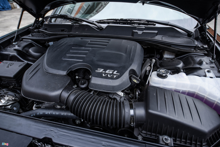 Chi tiết Dodge Challenger GT 2020 đầu tiên tại Việt Nam - 10