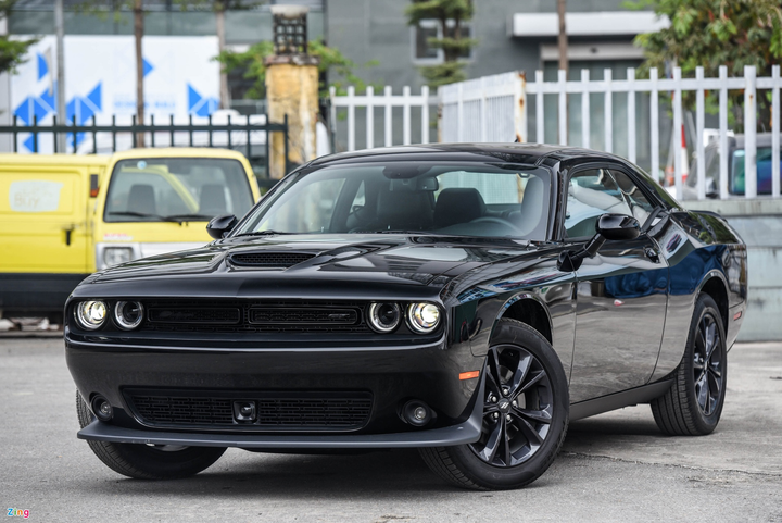 Chi tiết Dodge Challenger GT 2020 đầu tiên tại Việt Nam - 2