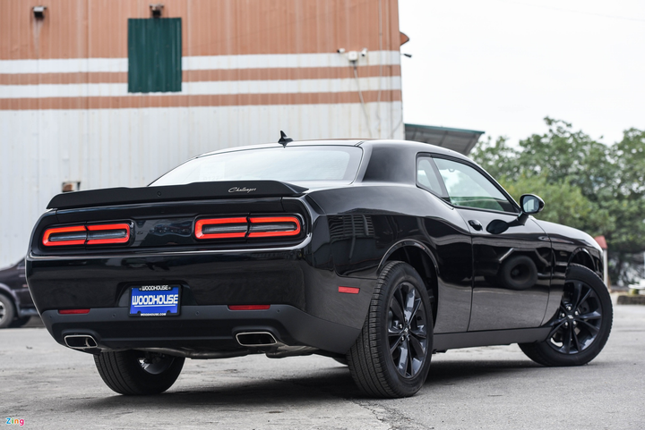 Chi tiết Dodge Challenger GT 2020 đầu tiên tại Việt Nam - 3